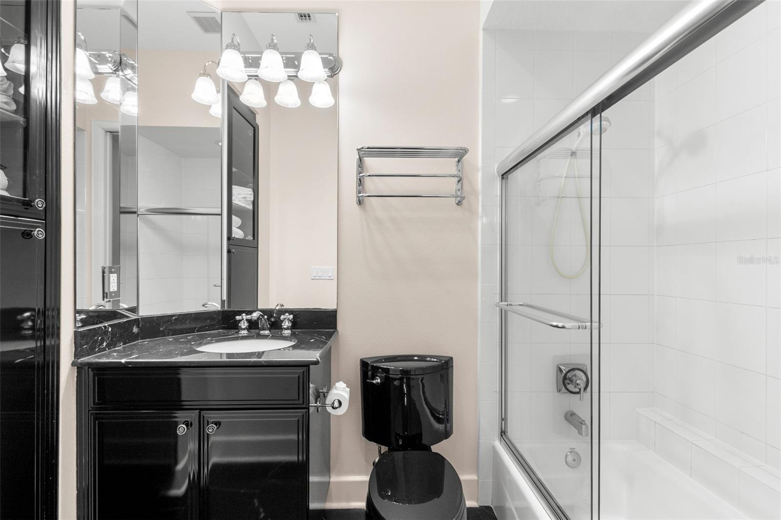 Listing photo id 83 for 211 Rue Des Chateaux