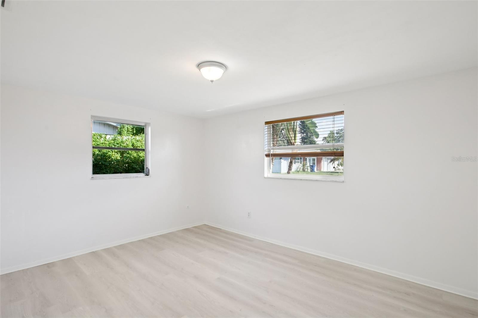 Image 10 of 22 For 3907 Luma Drive