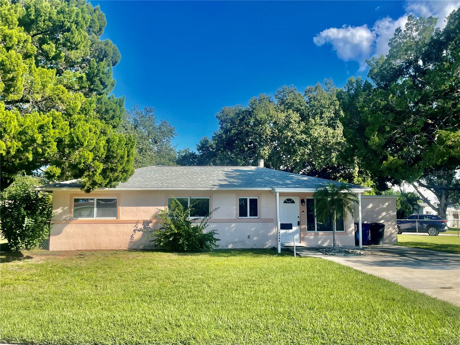Details for 7245 Onyx Drive N, ST PETERSBURG, FL 33702
