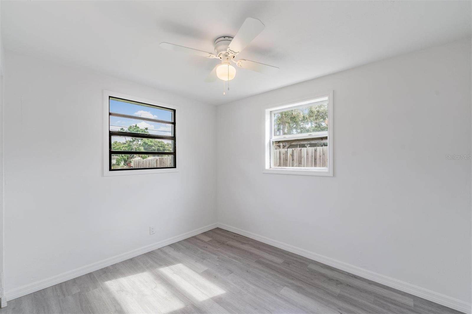 Image 13 of 27 For 10247 117th Terrace