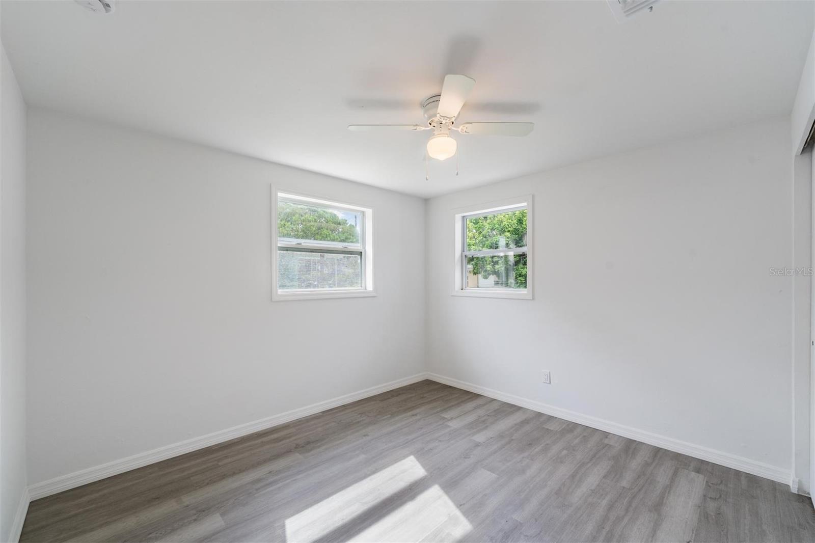 Image 14 of 27 For 10247 117th Terrace