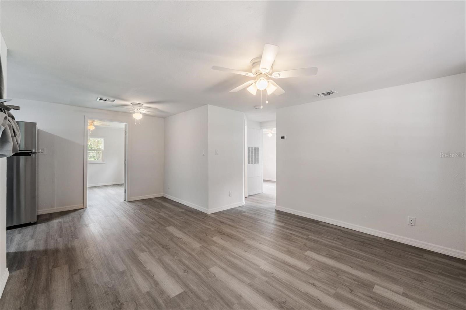 Image 3 of 27 For 10247 117th Terrace