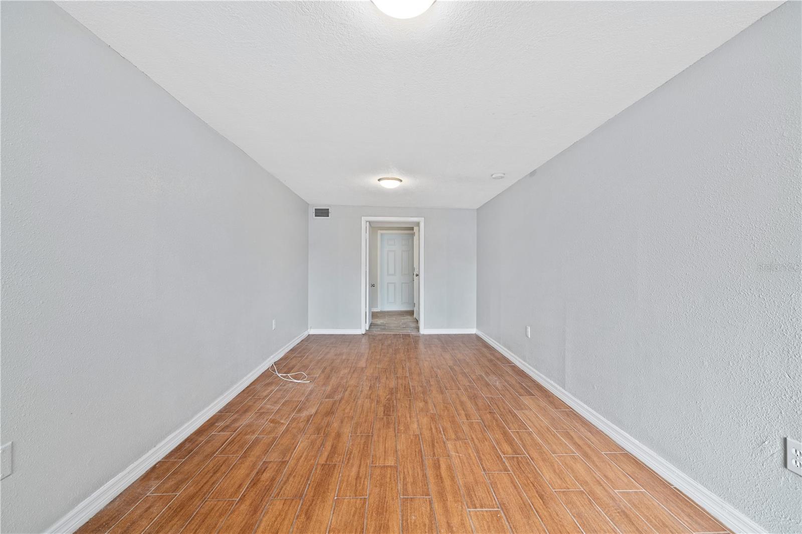 Image 8 of 11 For 4716 Ohio Avenue