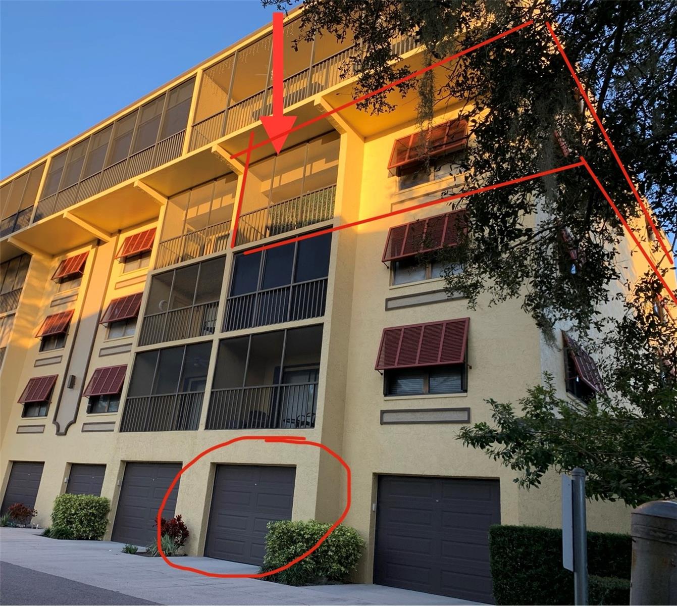 Listing photo id 0 for 5775 Park Street N 401