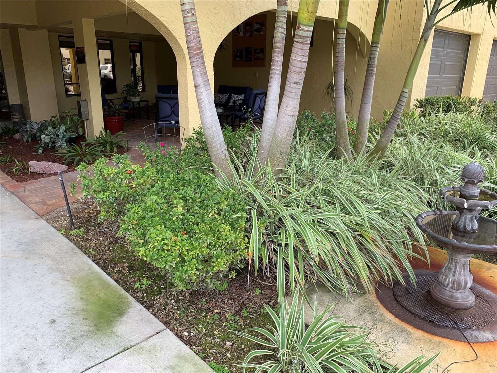 Listing photo id 39 for 5775 Park Street N 401
