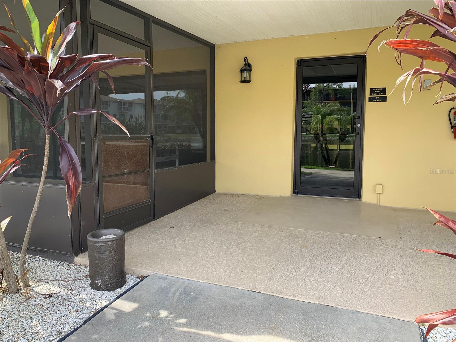 Listing photo id 45 for 5775 Park Street N 401
