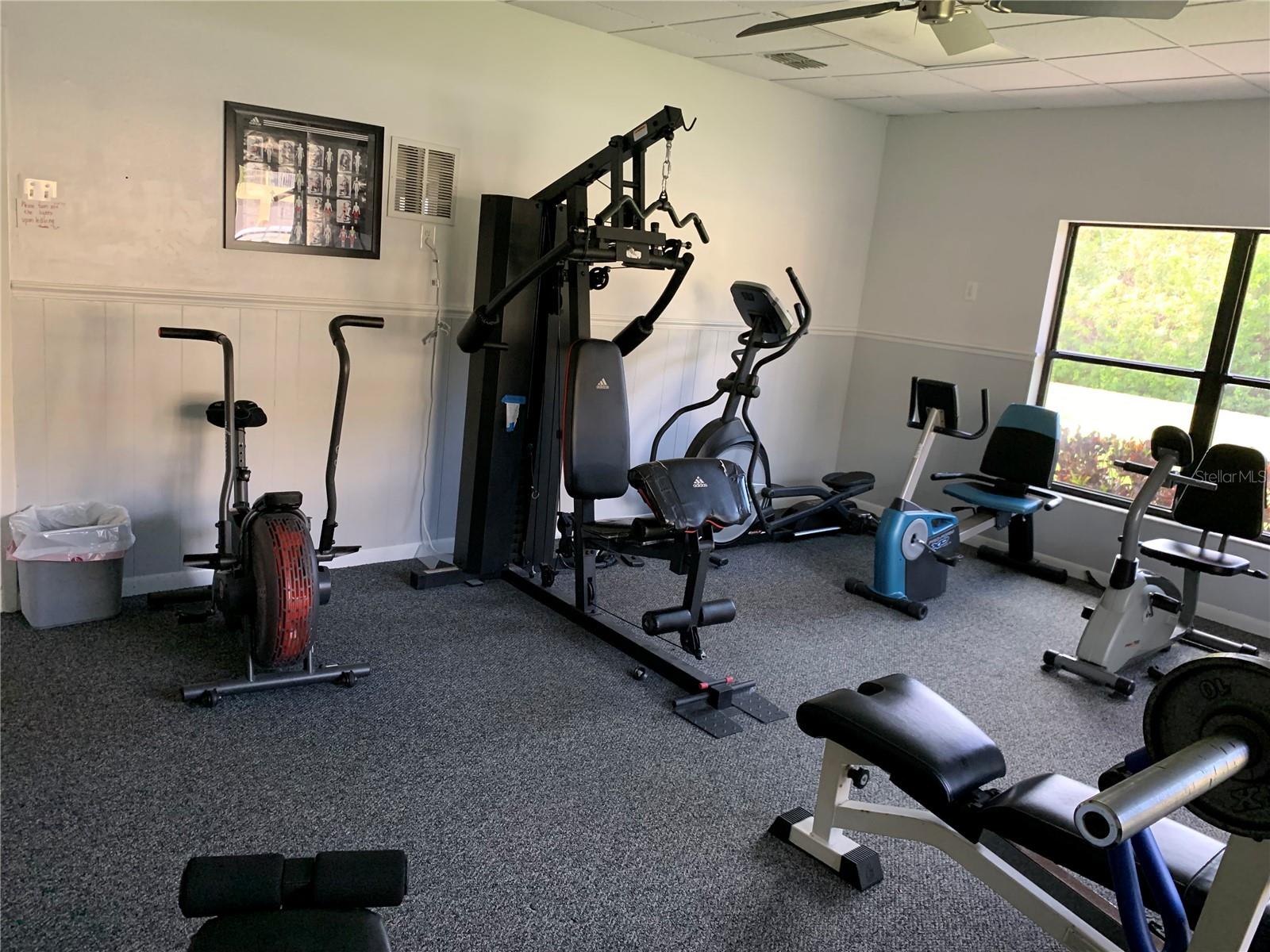Listing photo id 49 for 5775 Park Street N 401