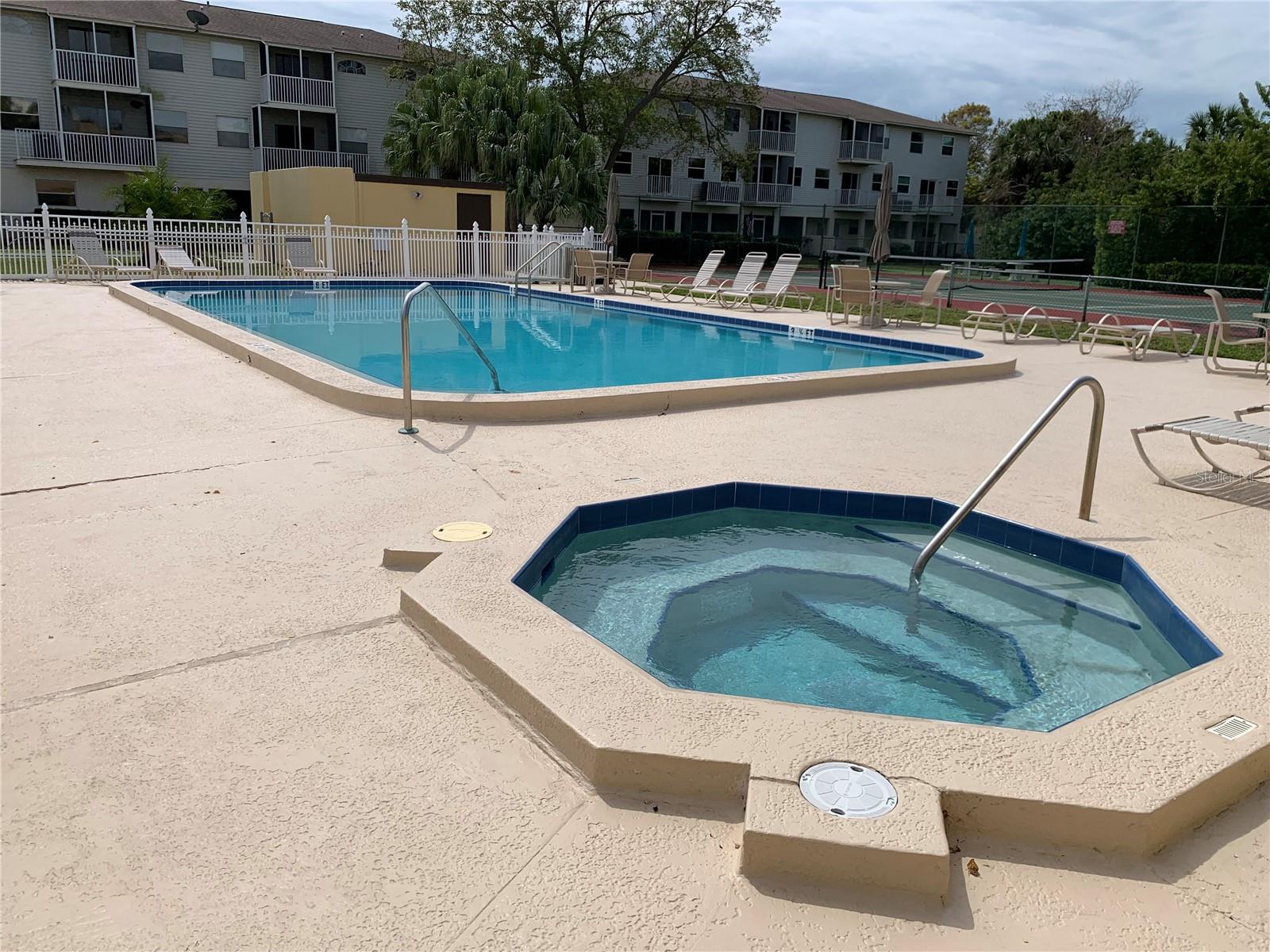 Listing photo id 53 for 5775 Park Street N 401