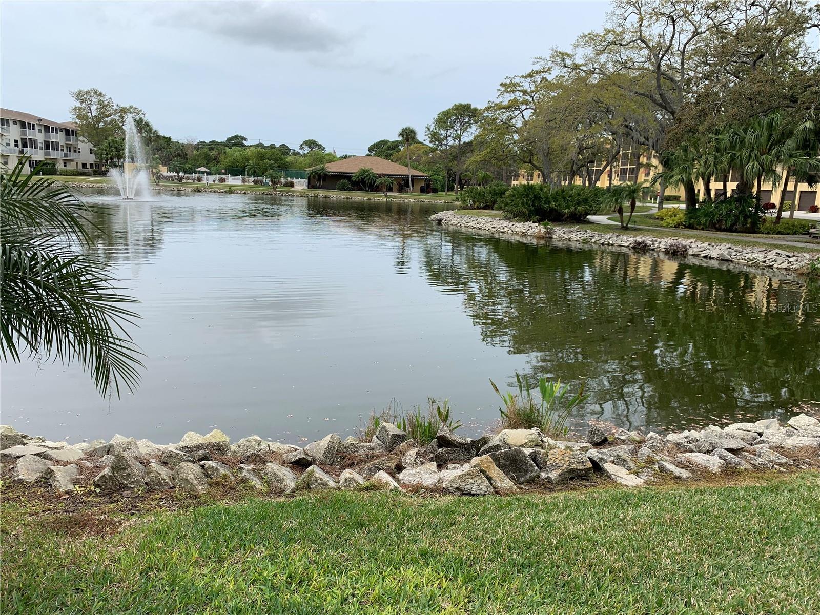 Listing photo id 60 for 5775 Park Street N 401