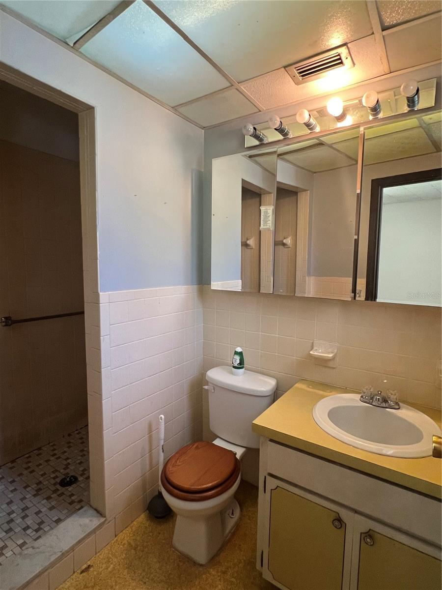 Image 4 of 13 For 738 12th Terrace