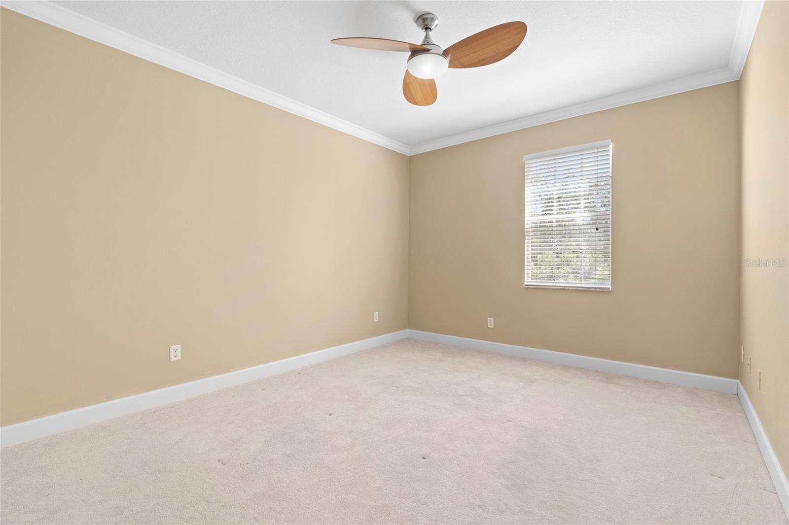 Image 20 of 30 For 618 105th Lane N