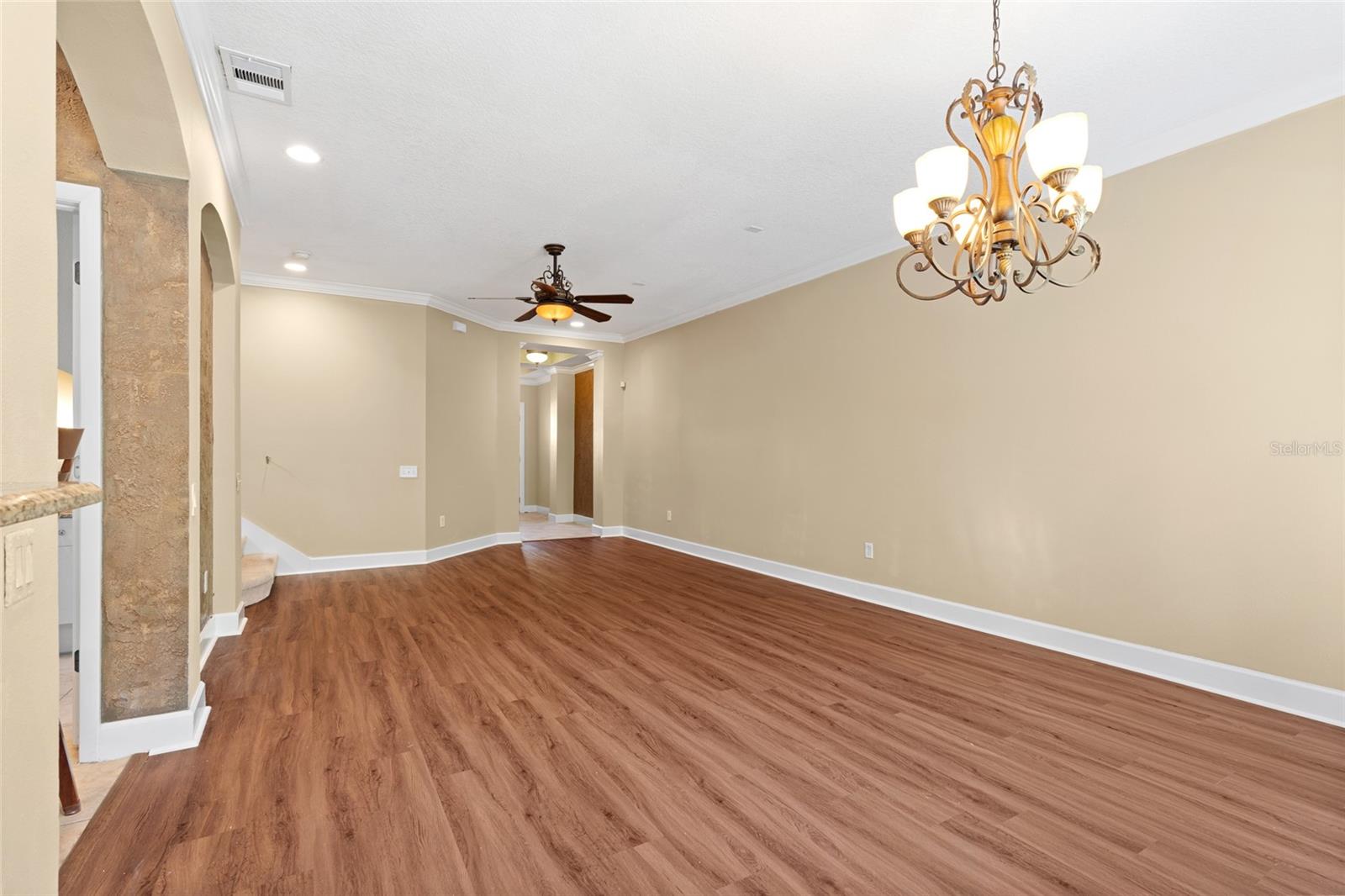 Image 4 of 30 For 618 105th Lane N