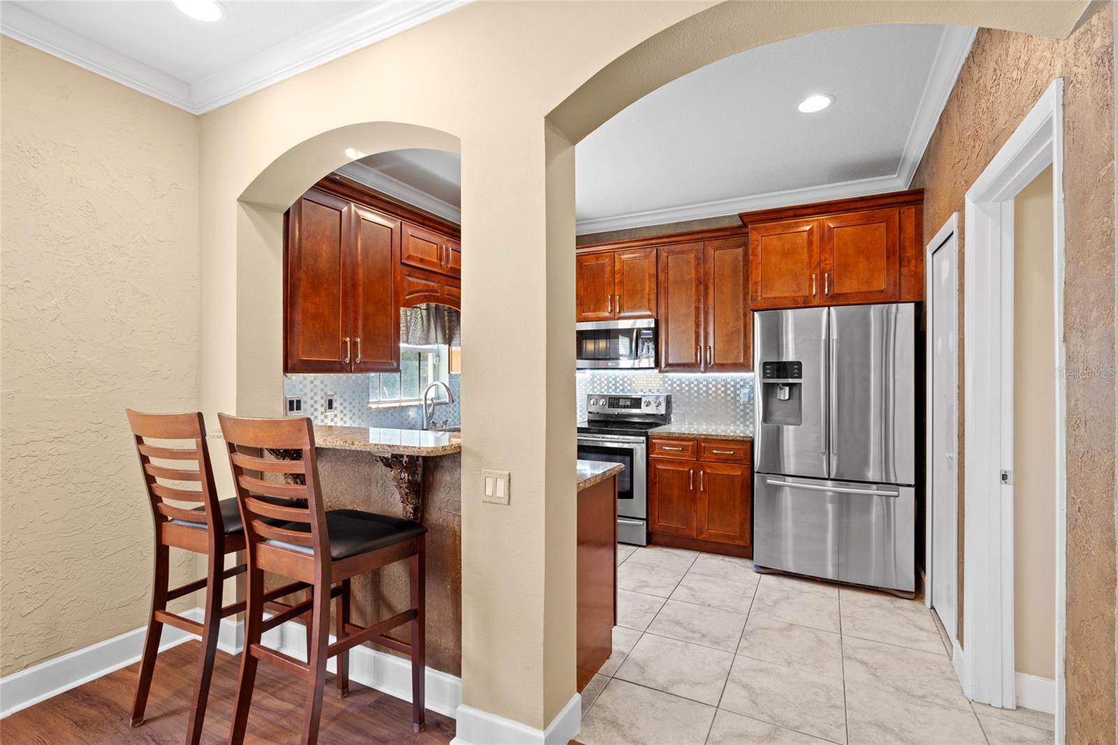 Image 7 of 30 For 618 105th Lane N