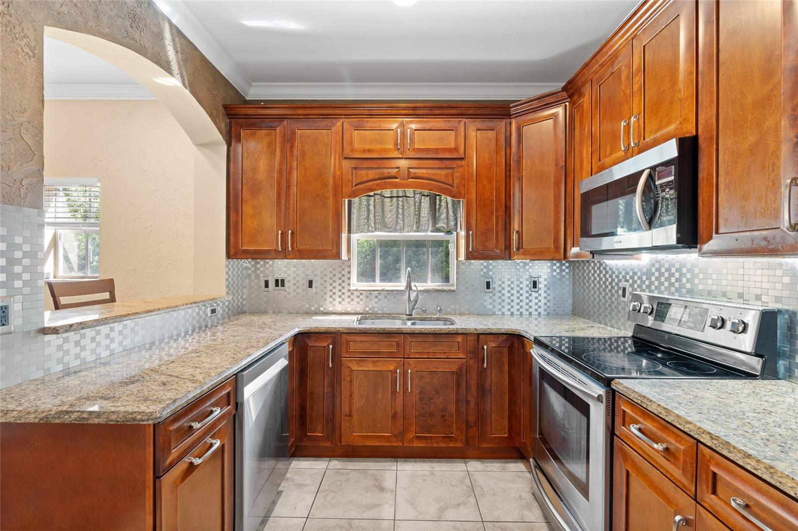Image 9 of 30 For 618 105th Lane N