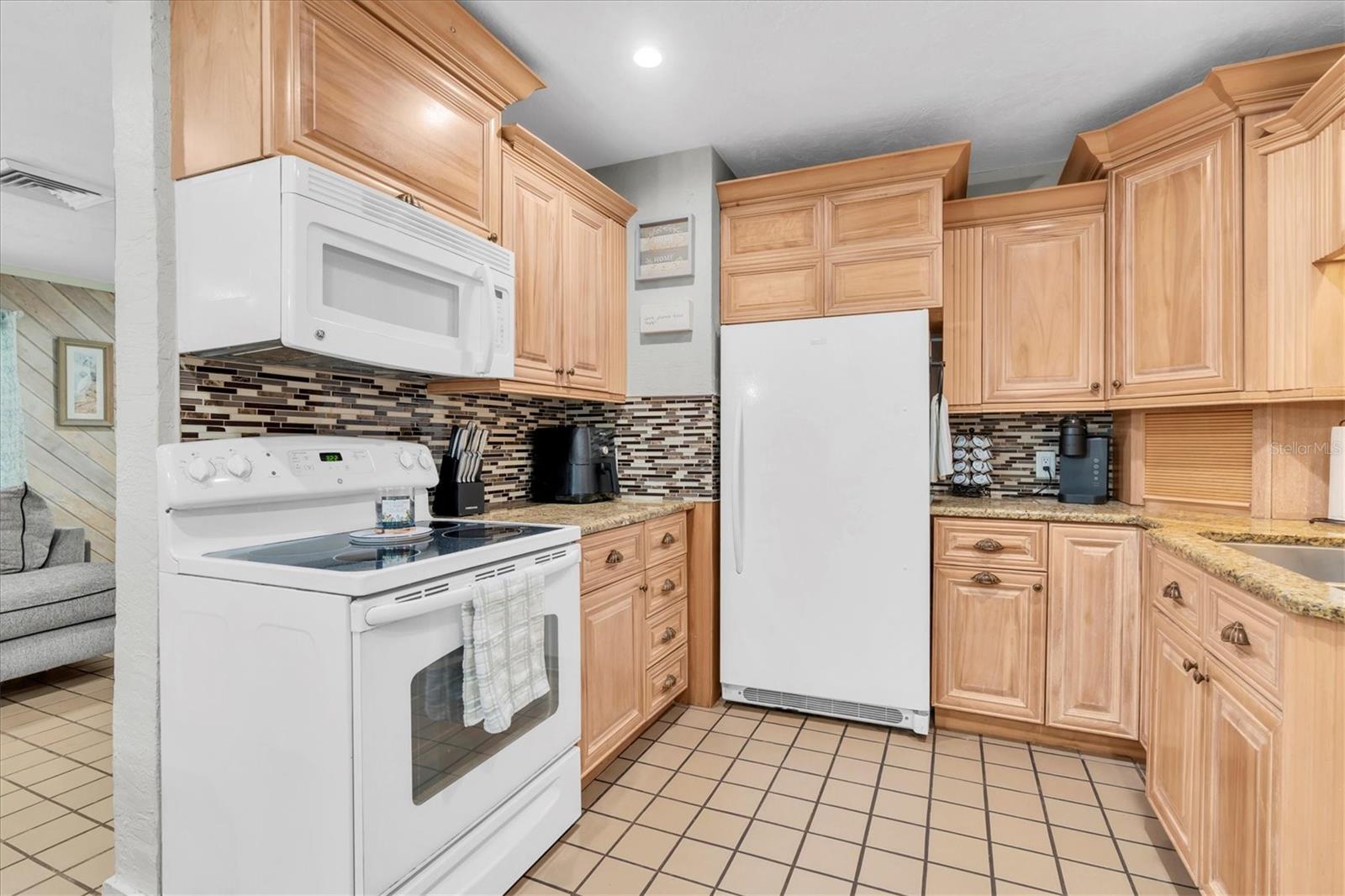 Image 12 of 40 For 6327 2nd Avenue S