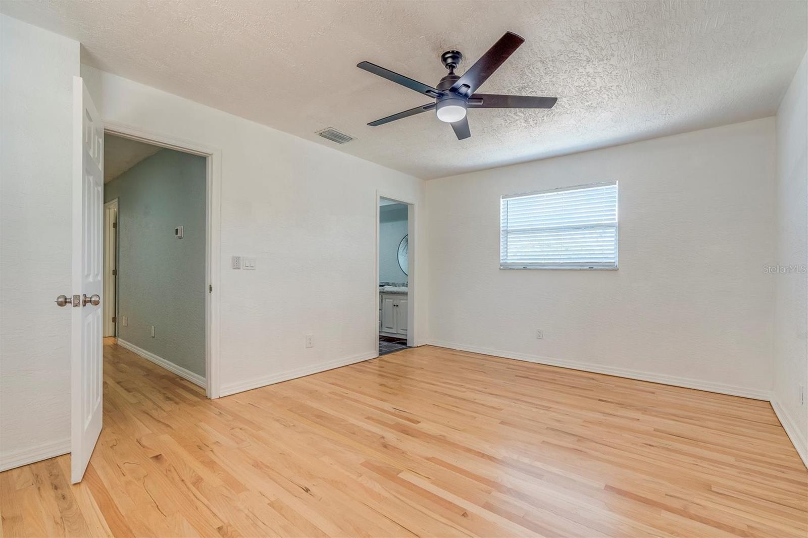 Image 19 of 40 For 6327 2nd Avenue S