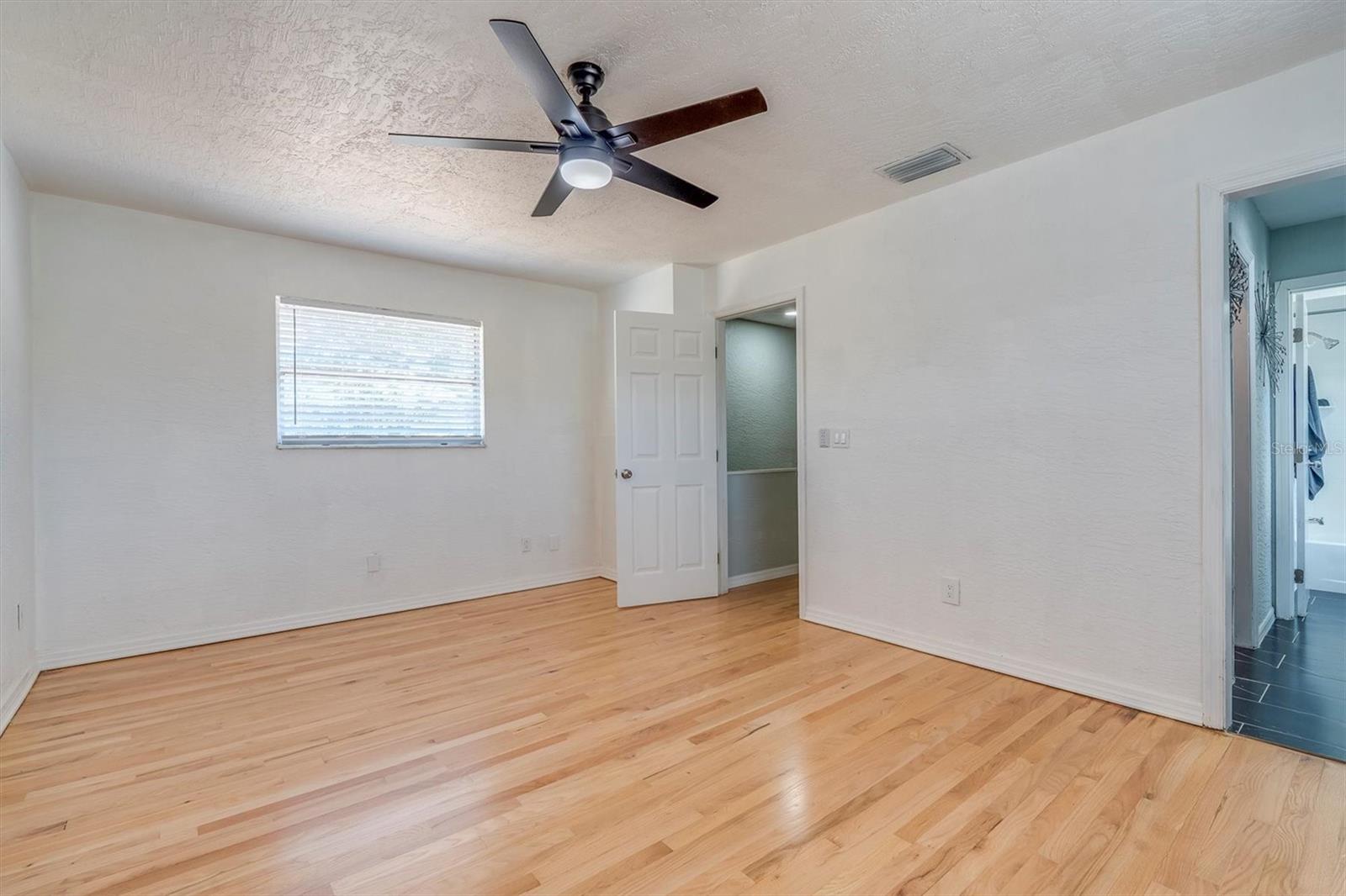 Image 21 of 40 For 6327 2nd Avenue S