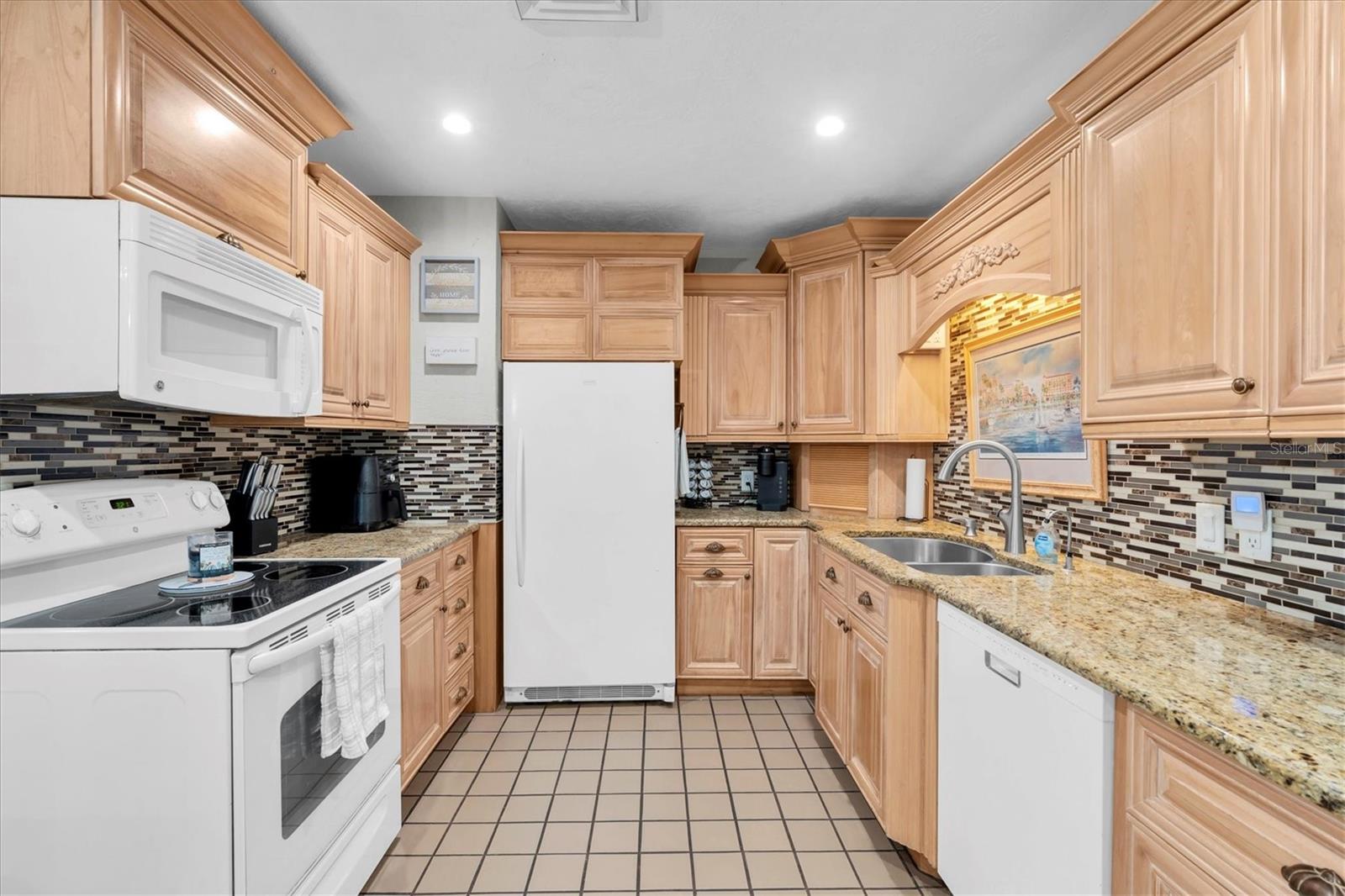 Image 9 of 40 For 6327 2nd Avenue S
