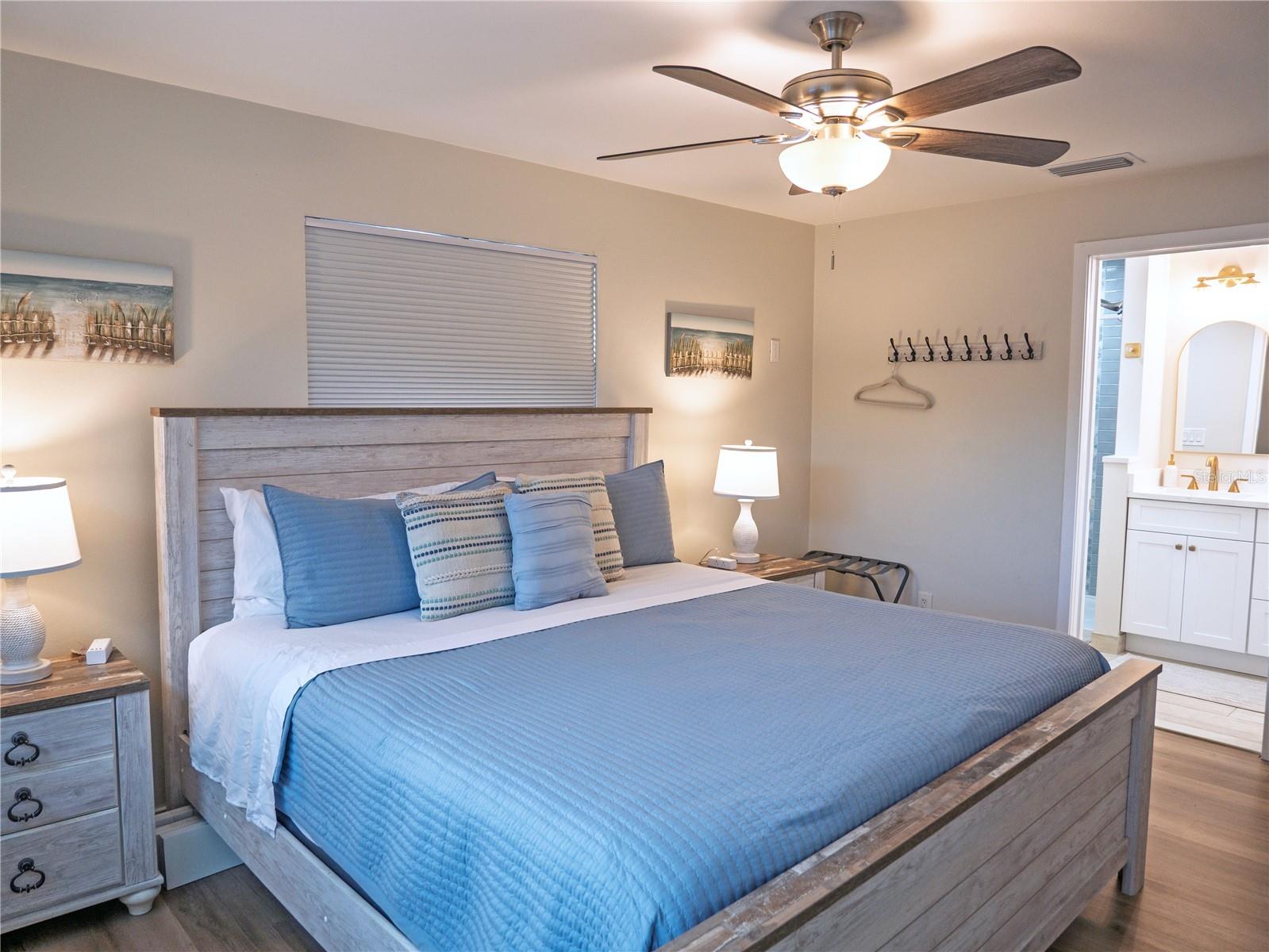 Image 16 of 42 For 13702 Martinique Drive