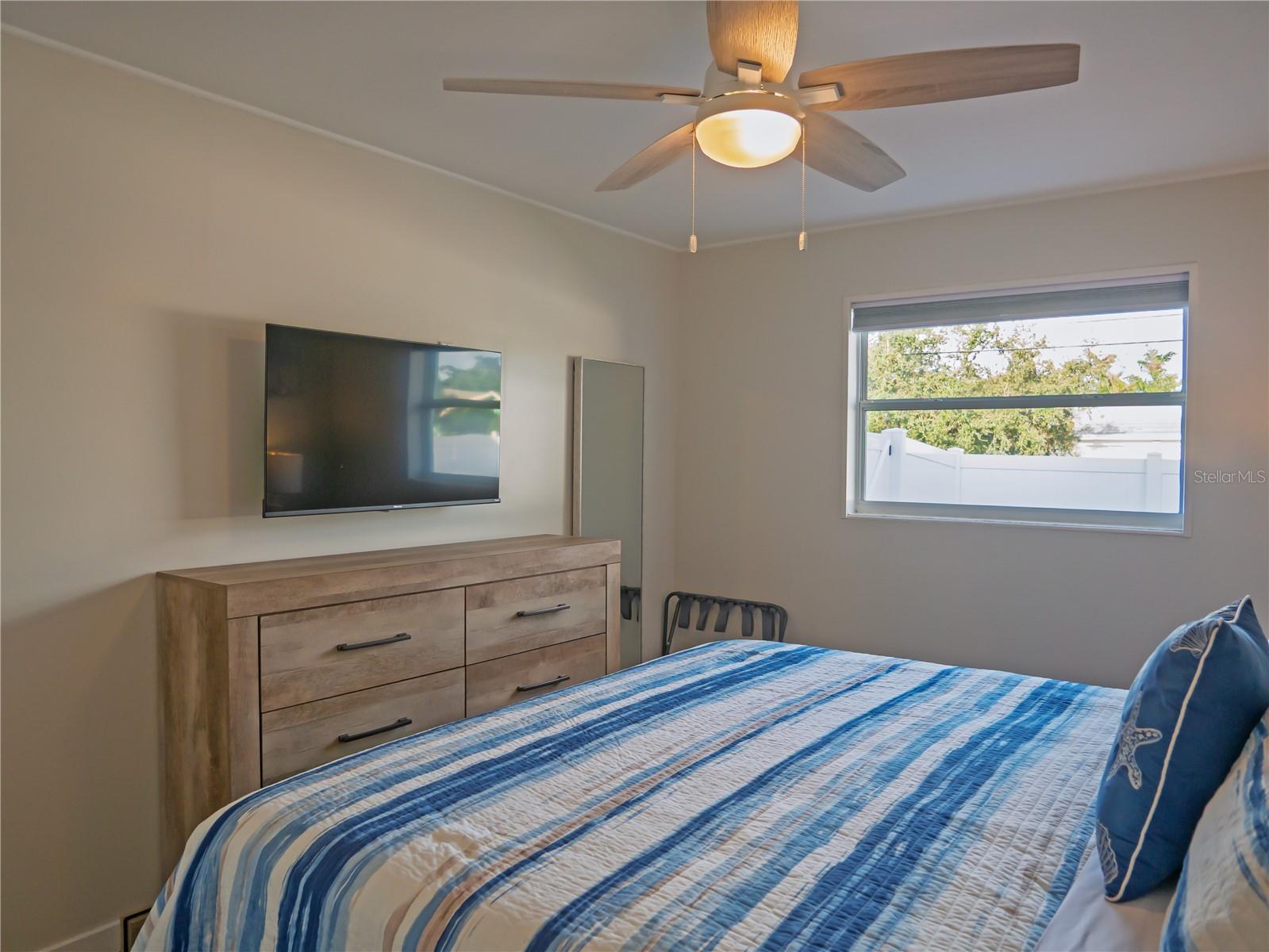 Image 20 of 42 For 13702 Martinique Drive