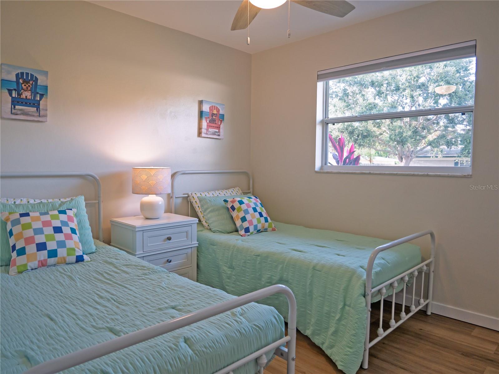 Image 22 of 42 For 13702 Martinique Drive
