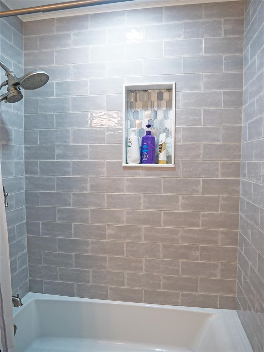 Image 24 of 42 For 13702 Martinique Drive