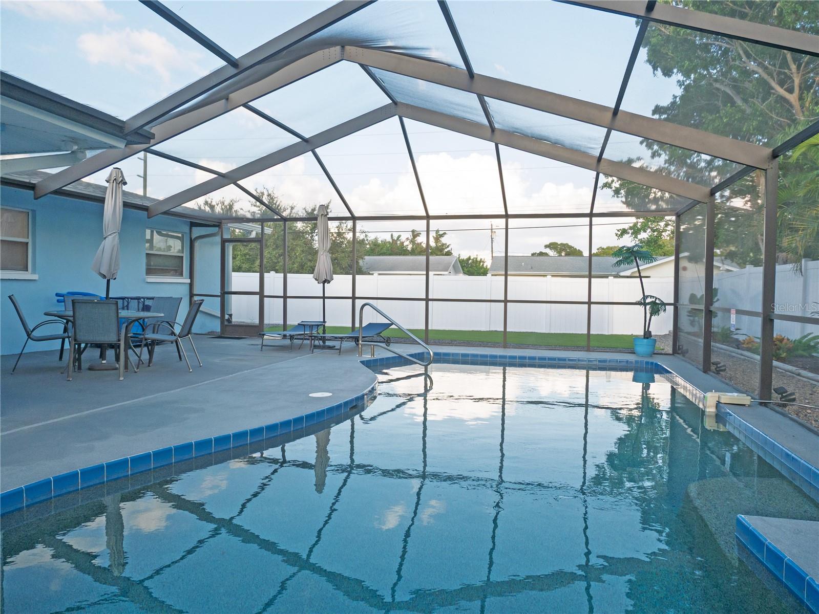 Image 28 of 42 For 13702 Martinique Drive