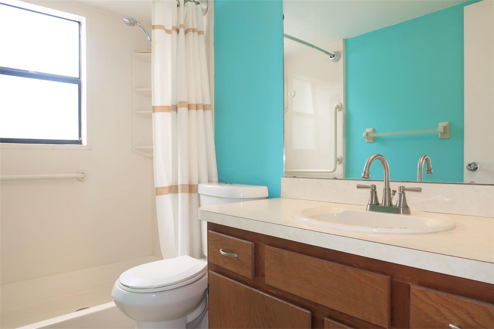 Image 18 of 21 For 6207 57th Avenue N