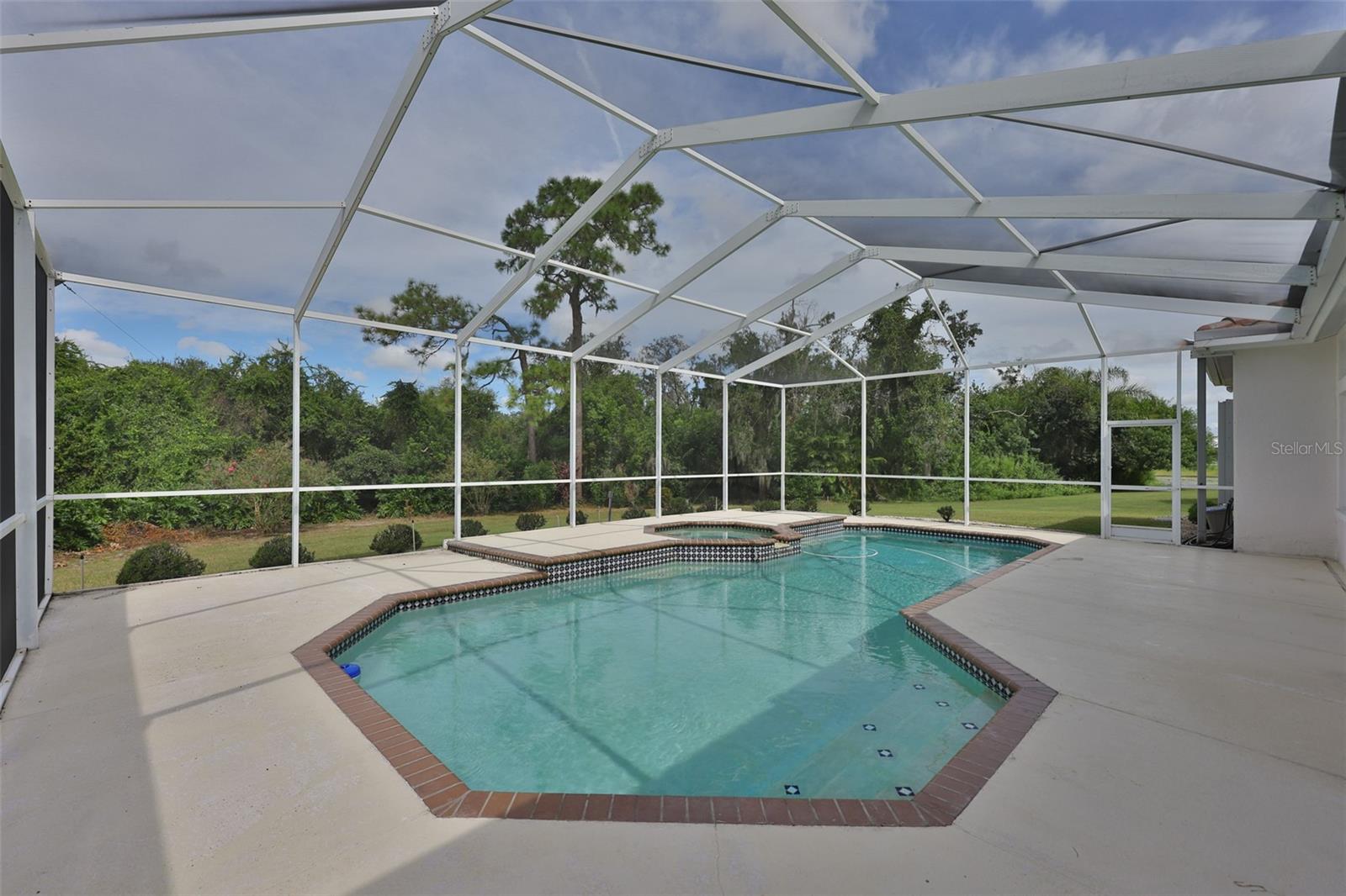 Image 2 of 62 For 2115 Platinum Drive