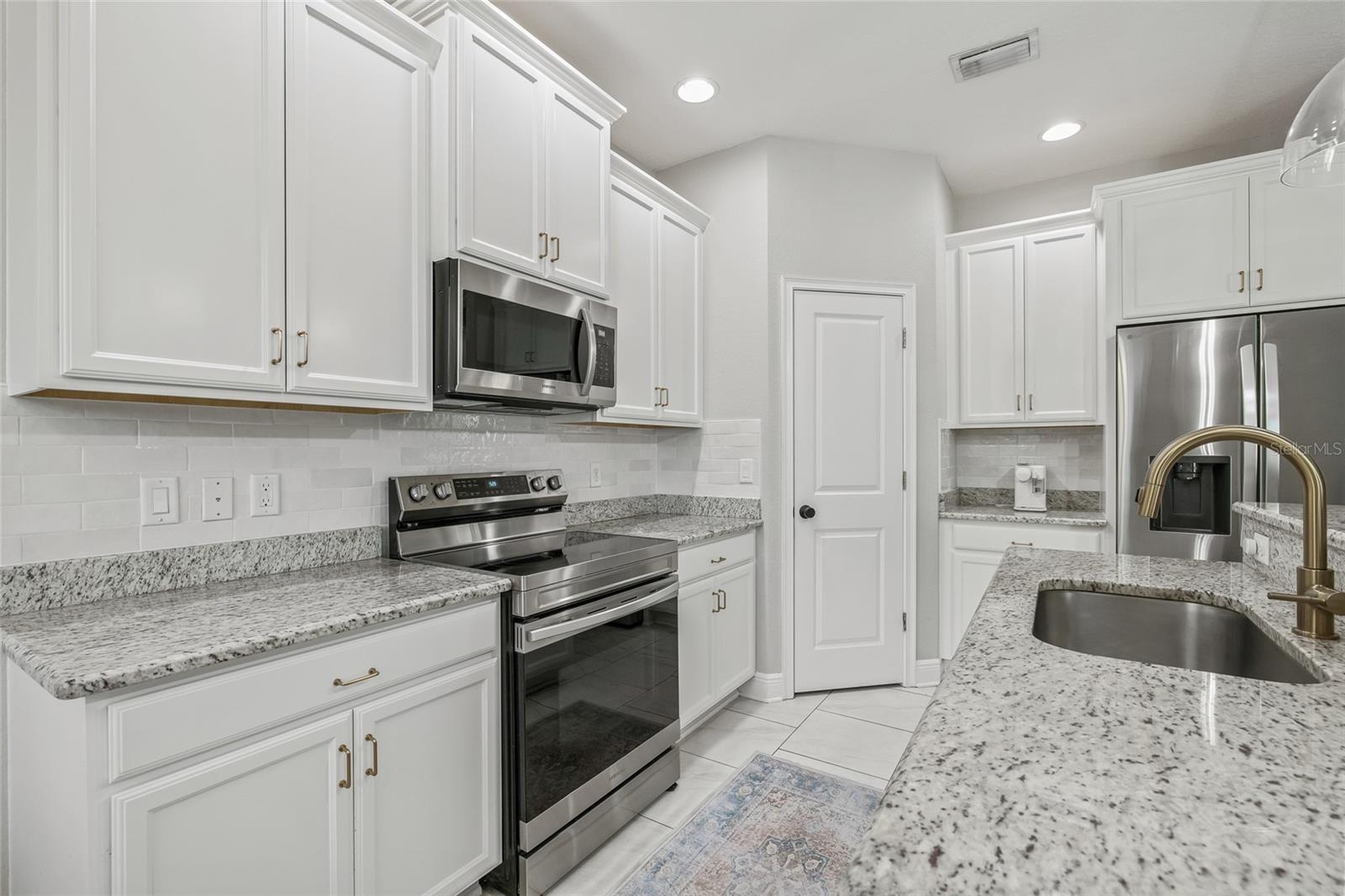 Image 26 of 67 For 3026 Meadow Street