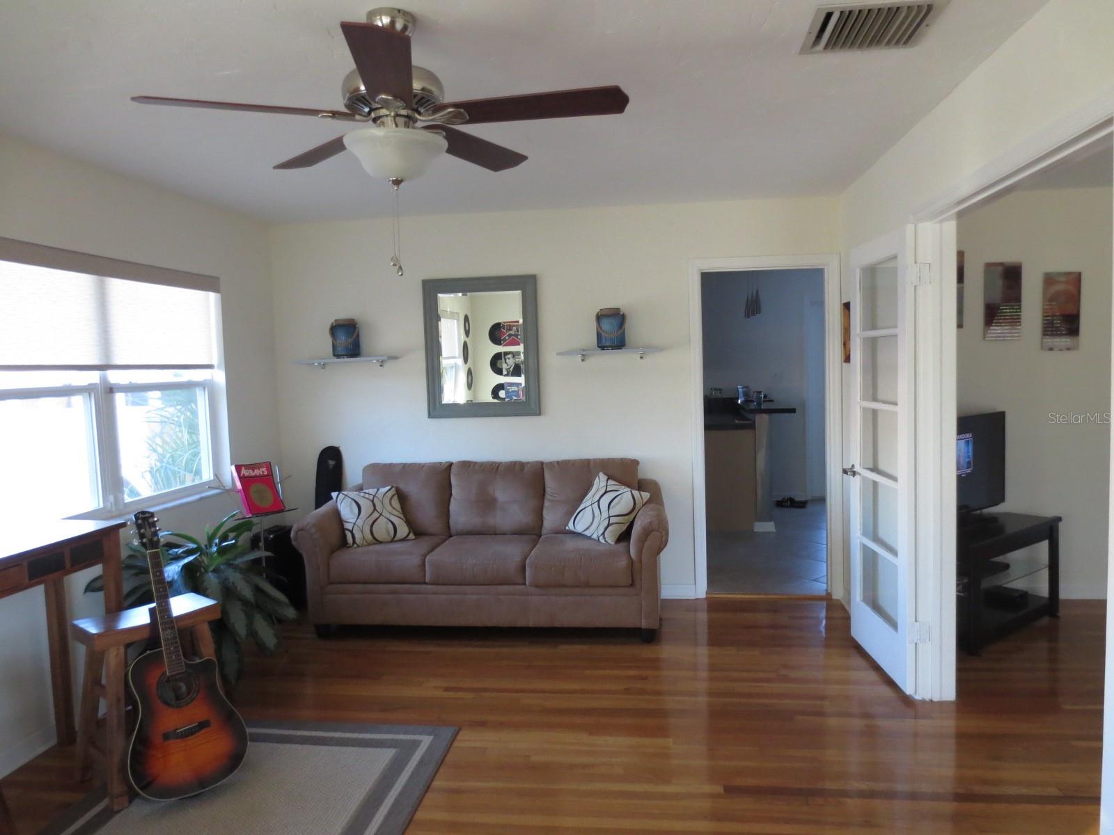 Image 5 of 12 For 2501 Lemon Street