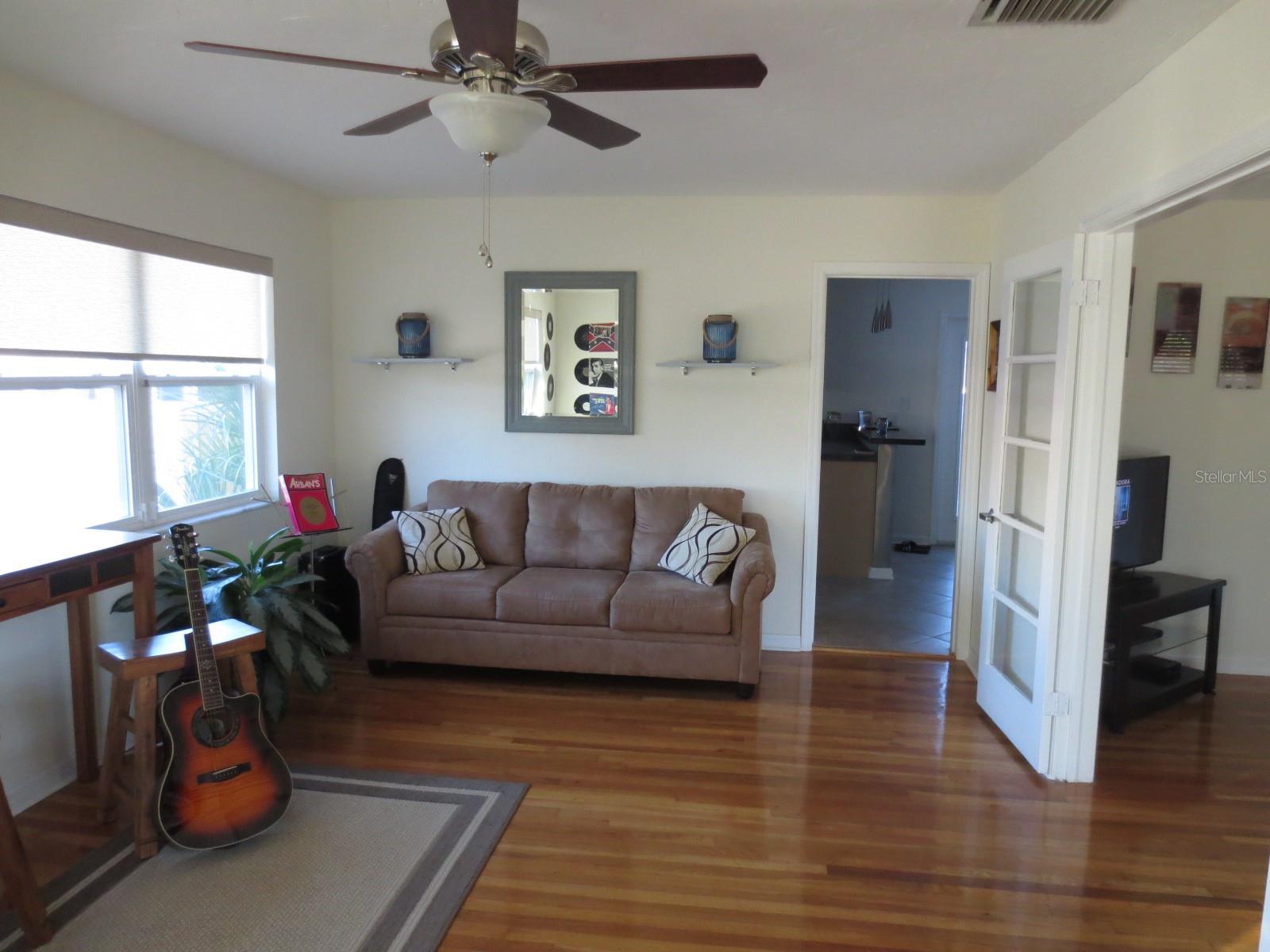 Image 6 of 12 For 2501 Lemon Street