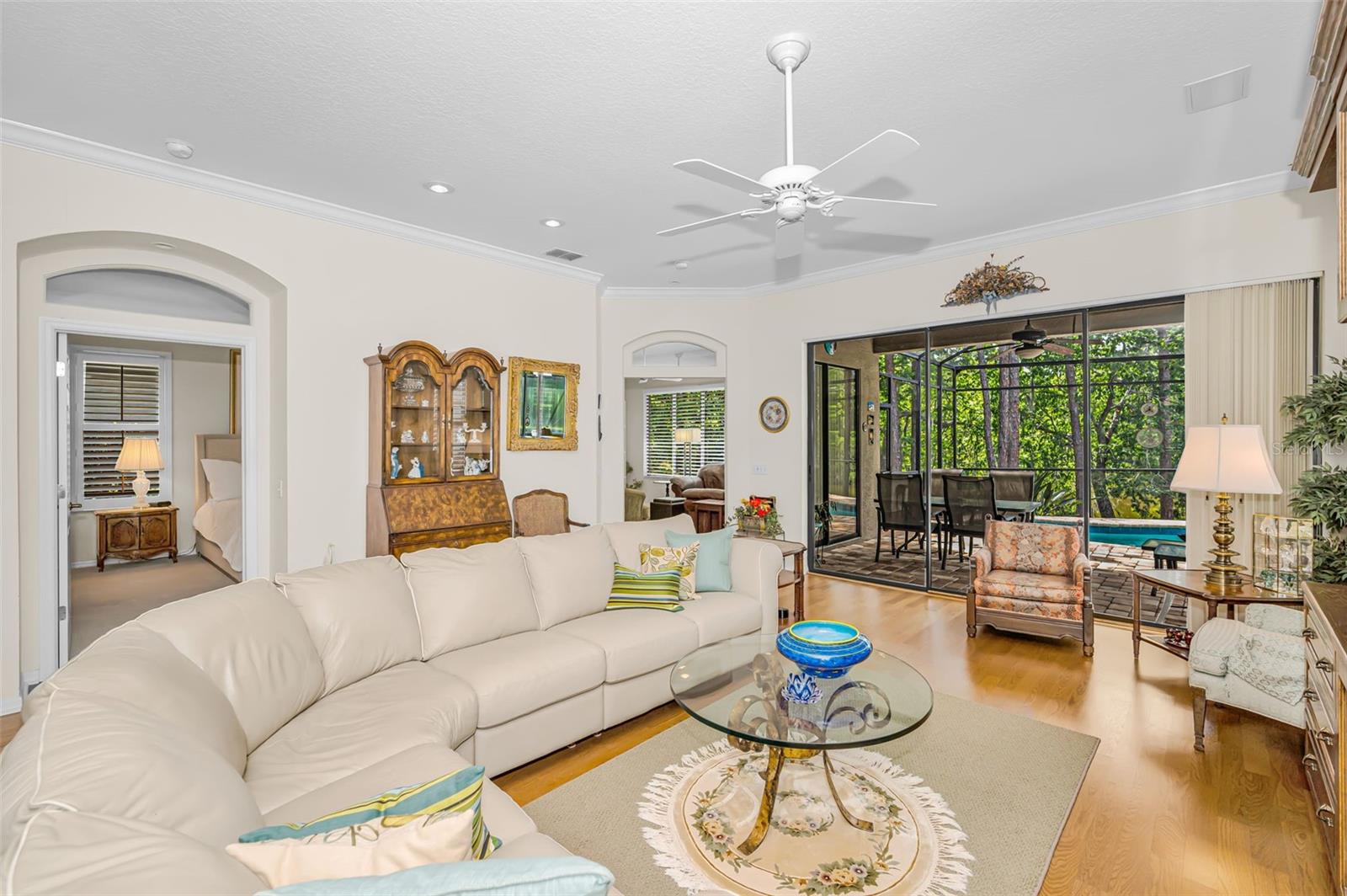 Image 10 of 47 For 1502 Woodstream Drive