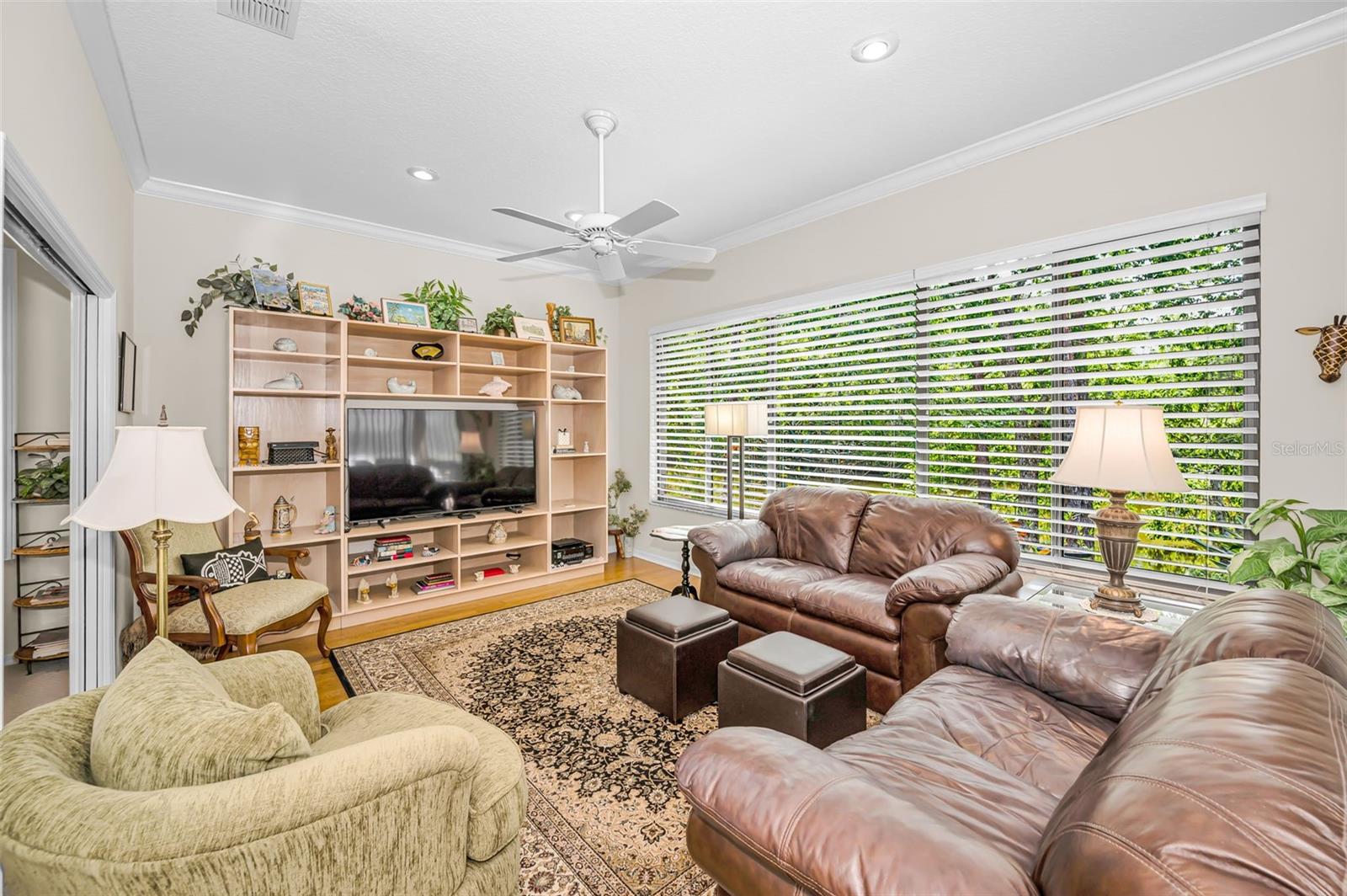 Image 12 of 47 For 1502 Woodstream Drive