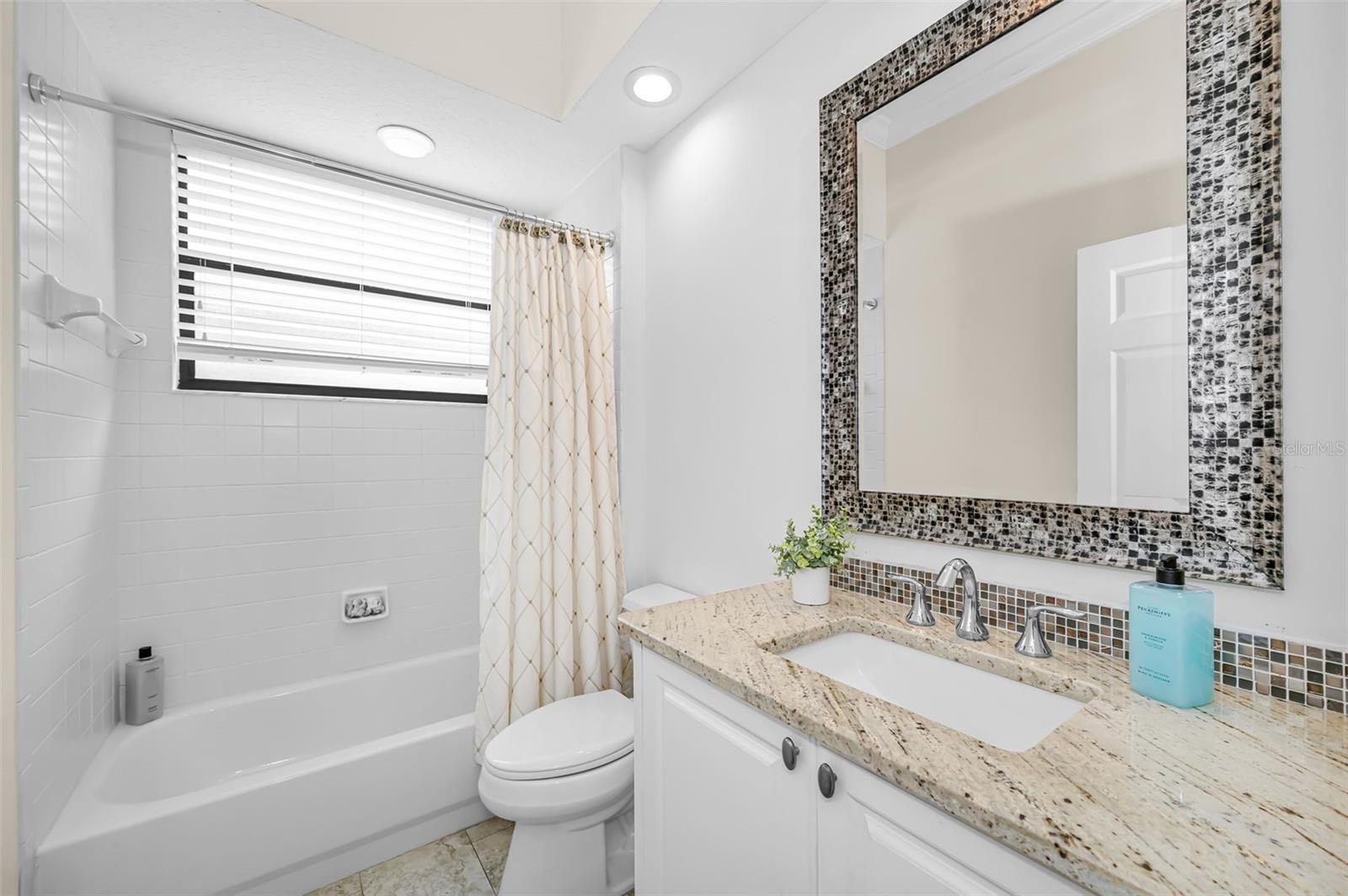 Image 18 of 47 For 1502 Woodstream Drive