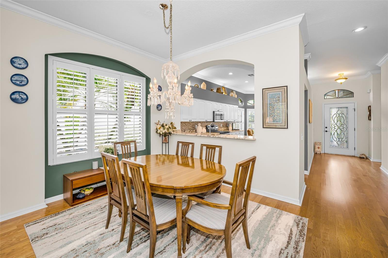 Image 9 of 47 For 1502 Woodstream Drive