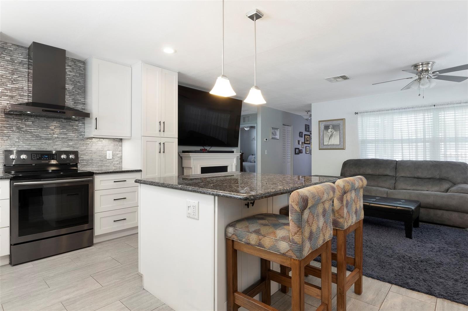 Image 19 of 34 For 7954 59th Street N