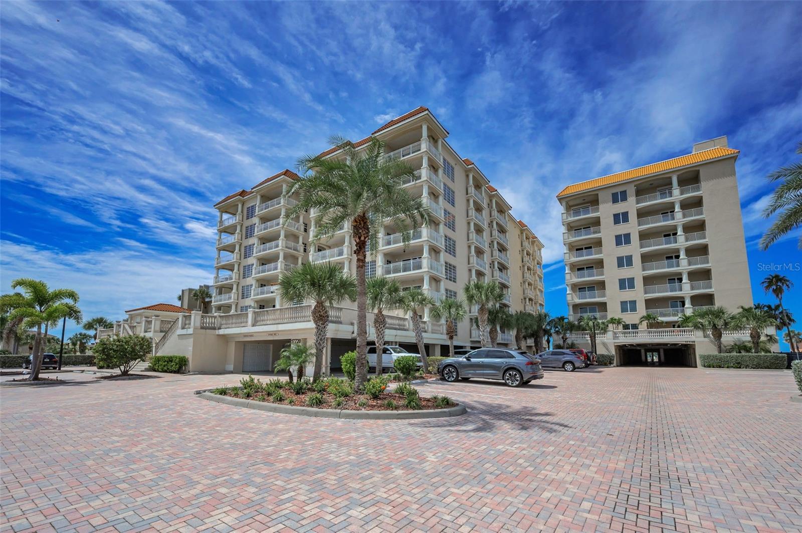 Image 5 of 81 For 17730 Gulf Boulevard 600