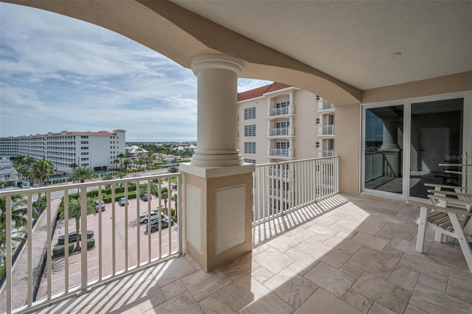 Image 53 of 81 For 17730 Gulf Boulevard 600