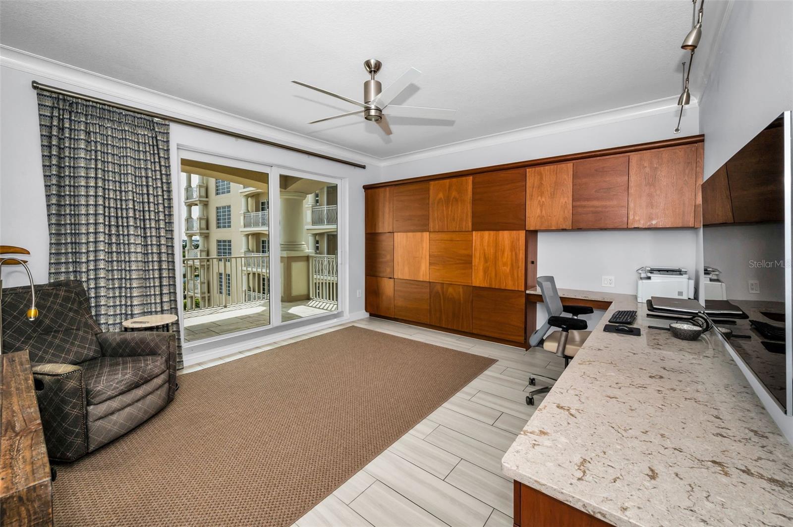 Image 62 of 81 For 17730 Gulf Boulevard 600