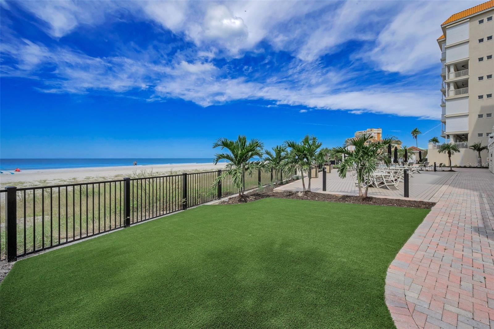 Image 75 of 81 For 17730 Gulf Boulevard 600