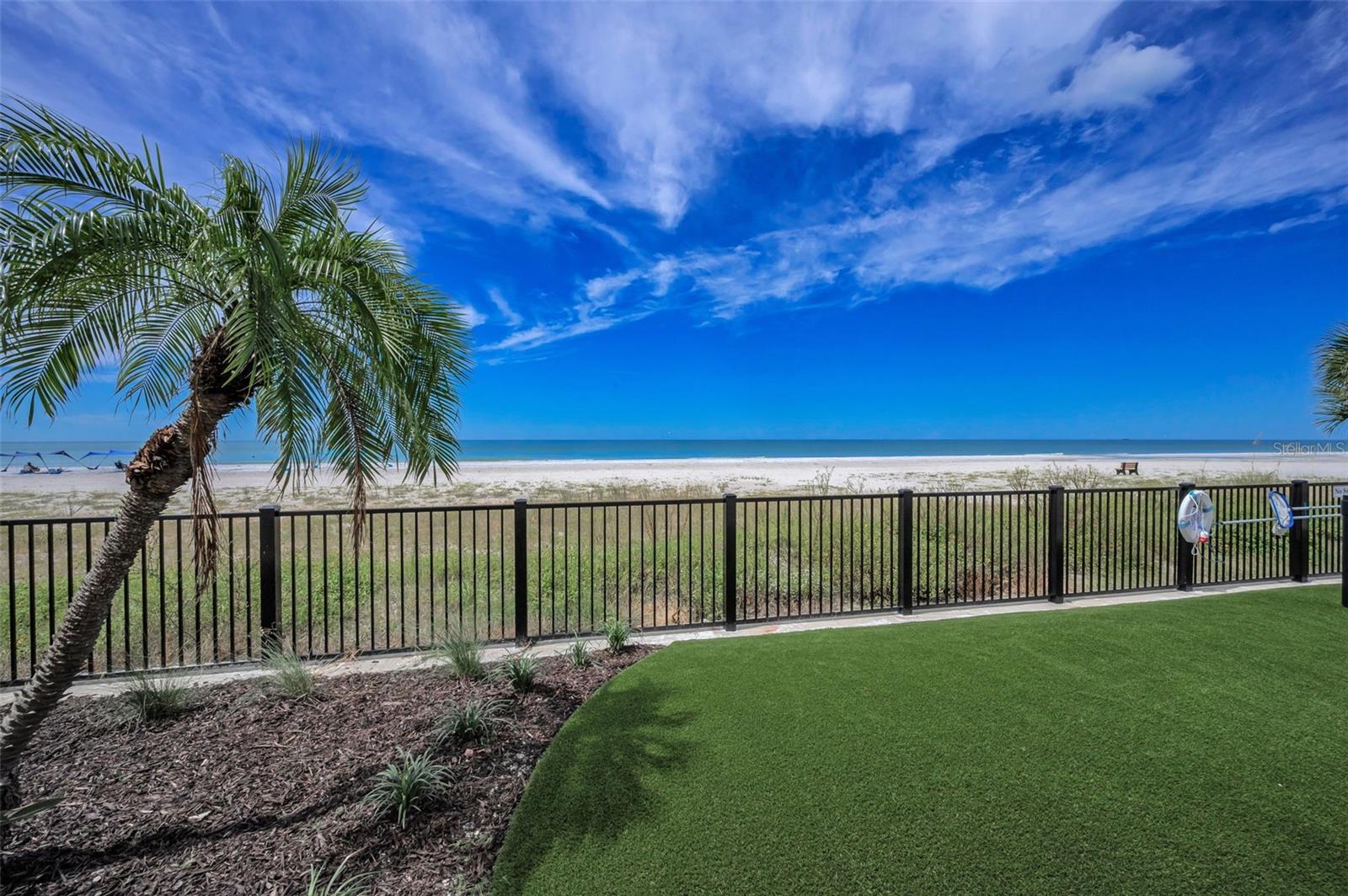 Image 76 of 81 For 17730 Gulf Boulevard 600