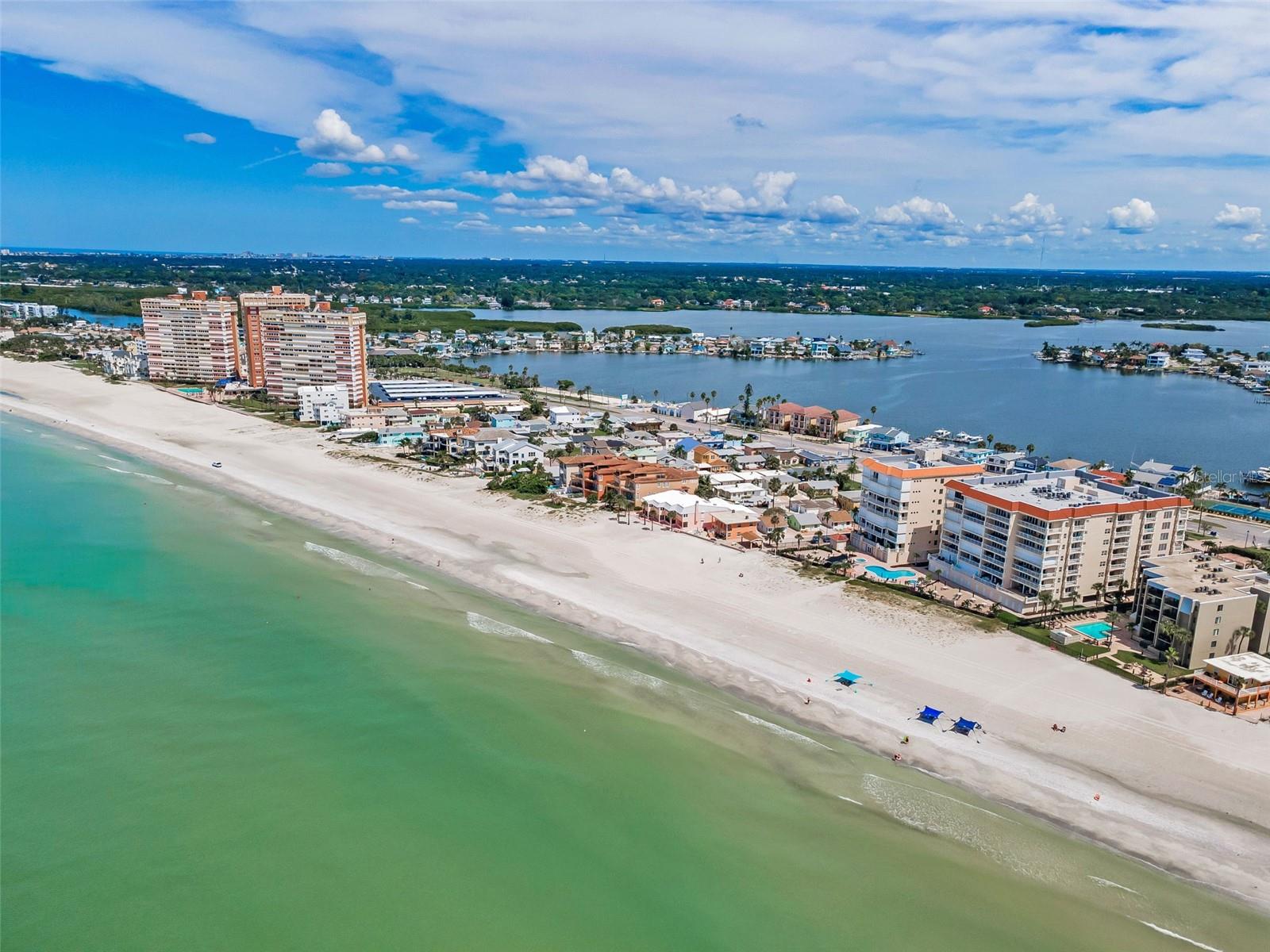 Image 79 of 81 For 17730 Gulf Boulevard 600