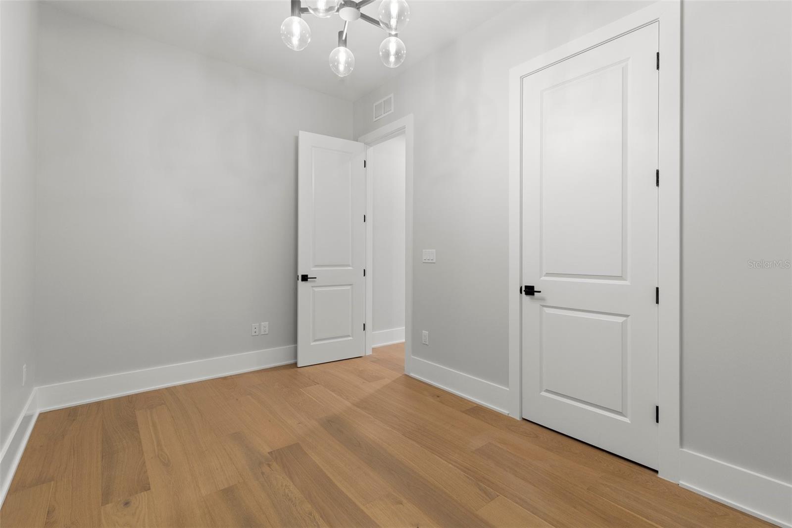 Image 12 of 34 For 222 Hesperides Street