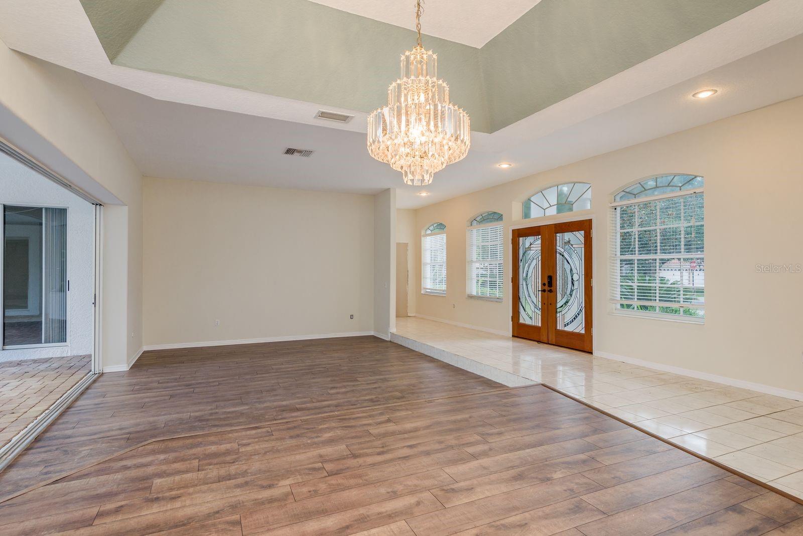 Image 12 of 39 For 1534 Lake Woodlands Parkway