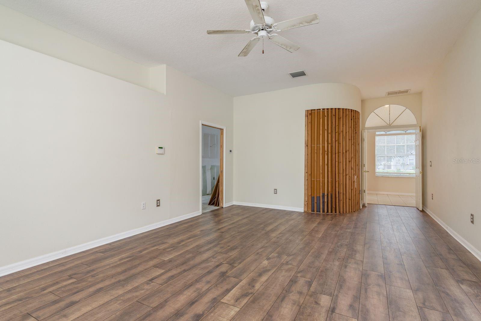 Image 16 of 39 For 1534 Lake Woodlands Parkway