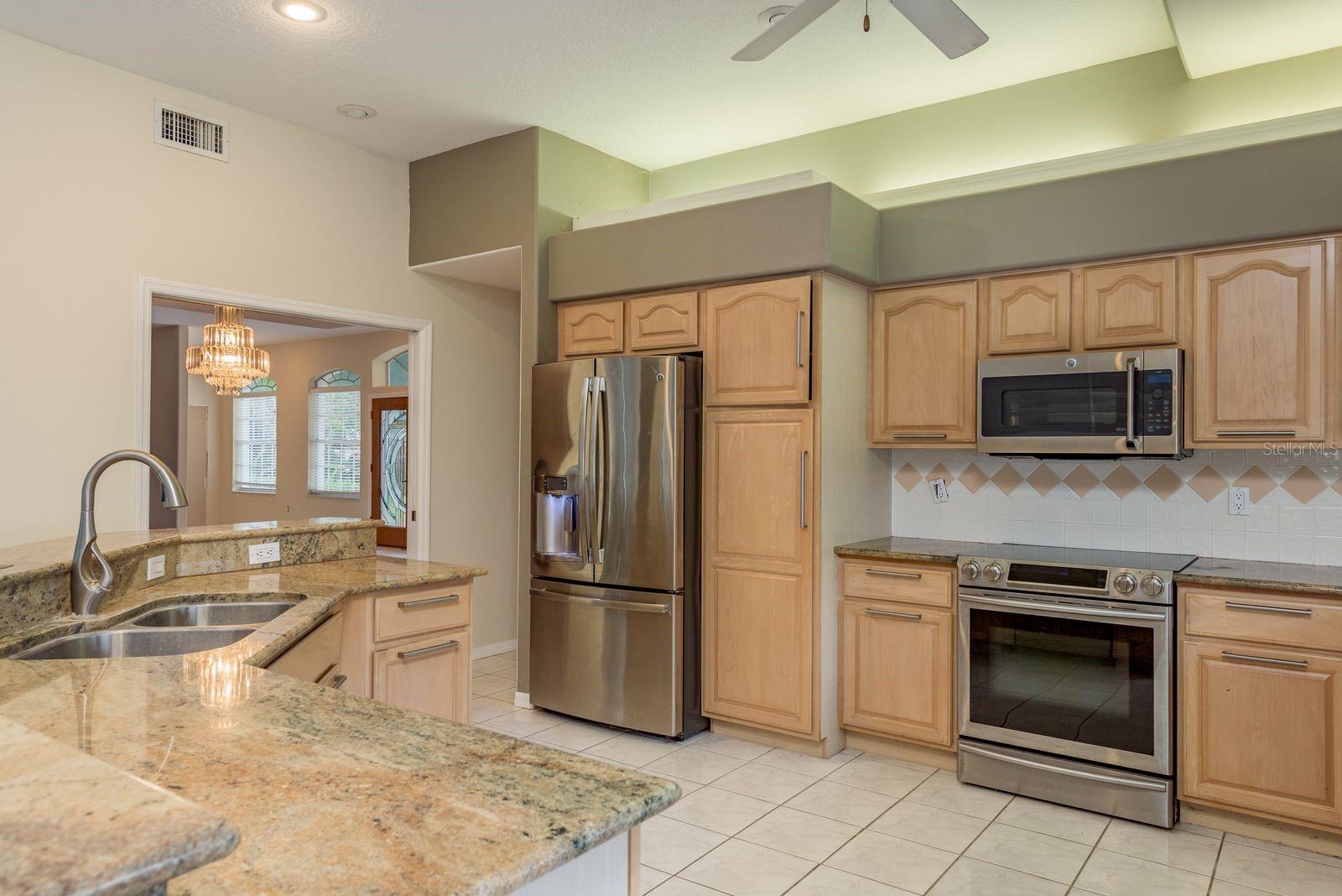 Image 3 of 39 For 1534 Lake Woodlands Parkway