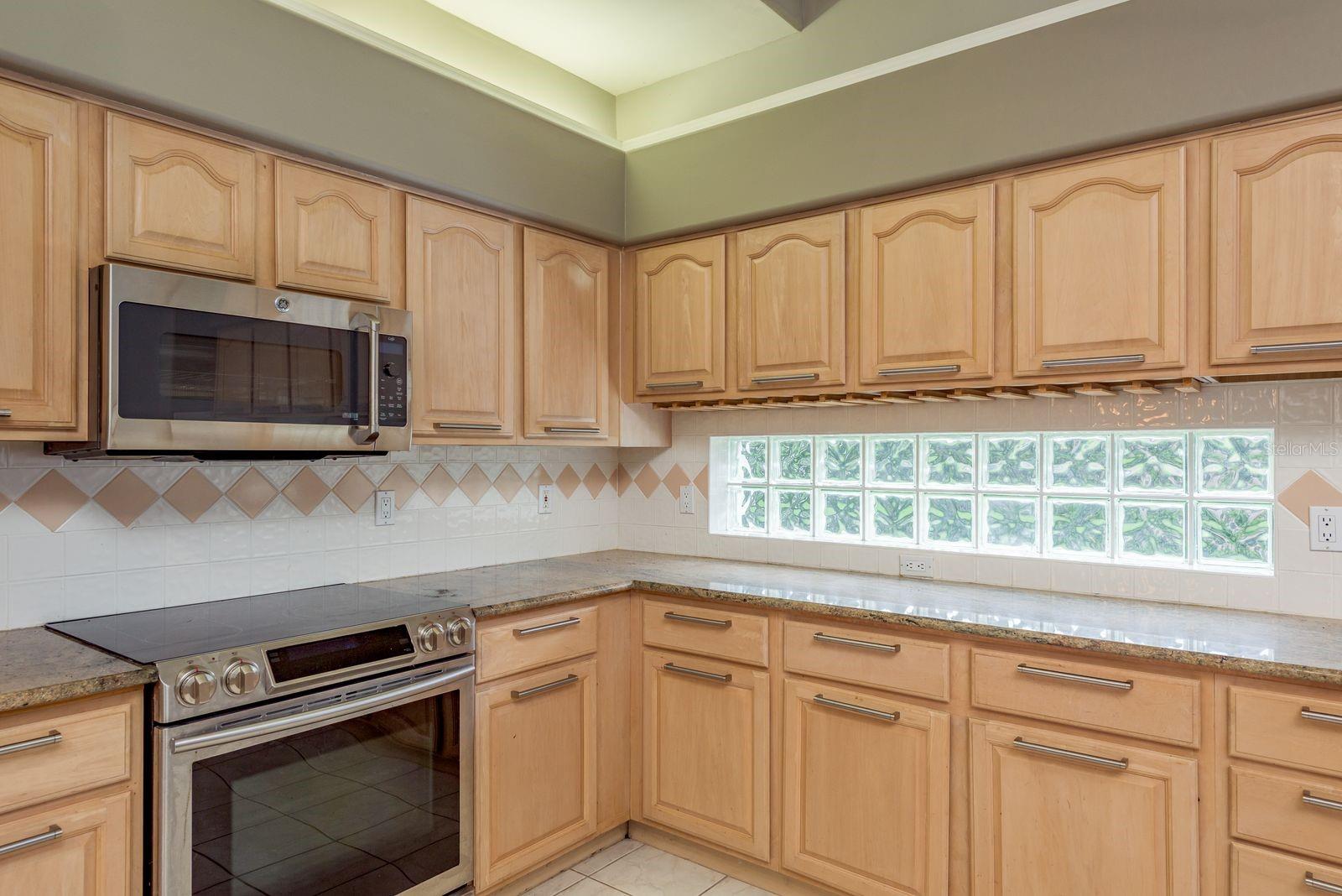 Image 4 of 39 For 1534 Lake Woodlands Parkway