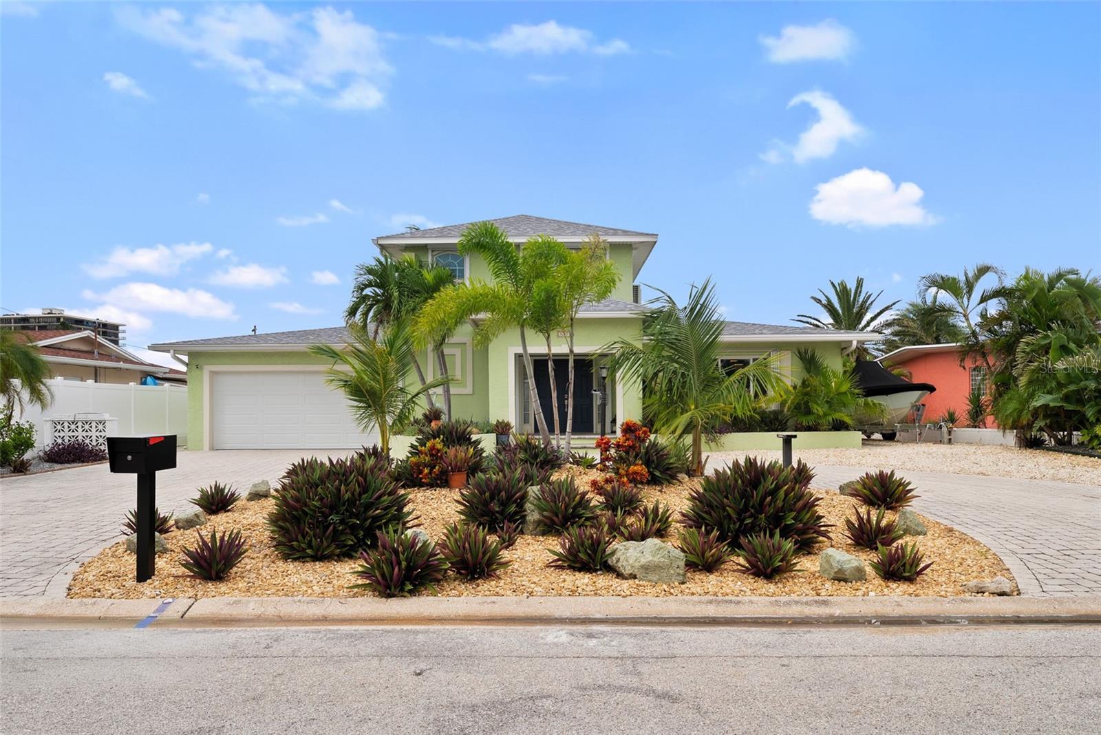 Image 4 of 67 For 8080 Coquina Way