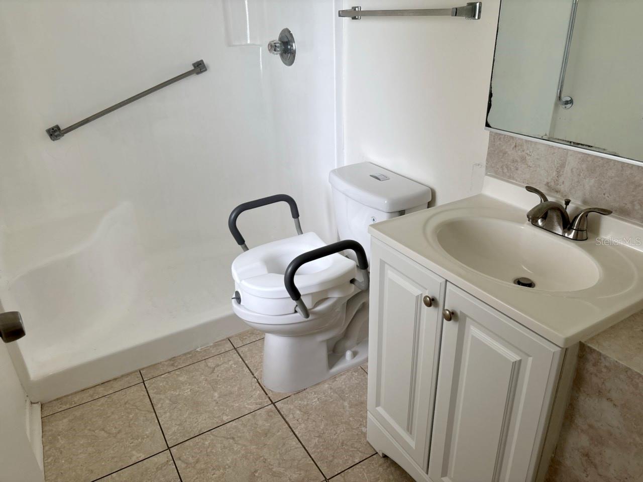Image 11 of 16 For 1515 Danbury Drive